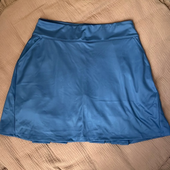 Blue tennis skirt - Picture 1 of 4